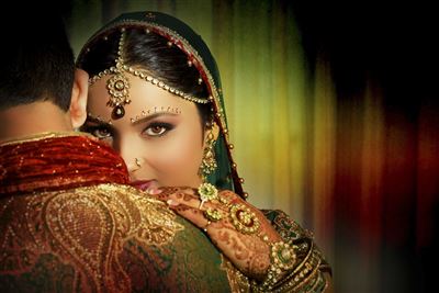 {image.media_title -> f:transform.html())} {image.copyright -> f:transform.html())}